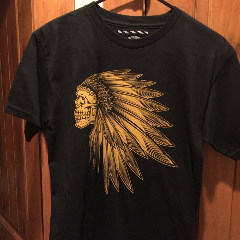 Gently used vans off the wall headdress shirt